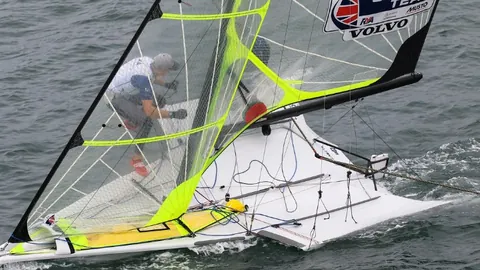 滕哈赫或告别教练生涯，助力父亲公司